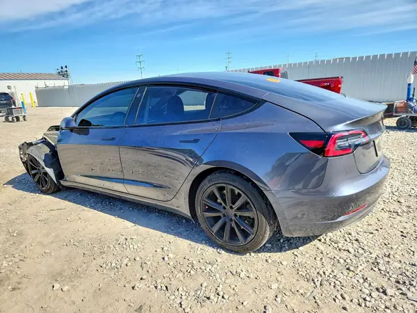 5YJ3E1EA2MF907331 2021 TESLA MODEL 3 - Image 2