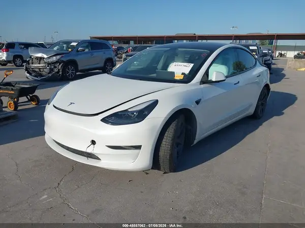 5YJ3E1EA2MF917325 2021 TESLA MODEL 3 - Image 2