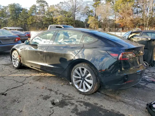 5YJ3E1EA2MF918572 2021 TESLA MODEL 3 - Image 2