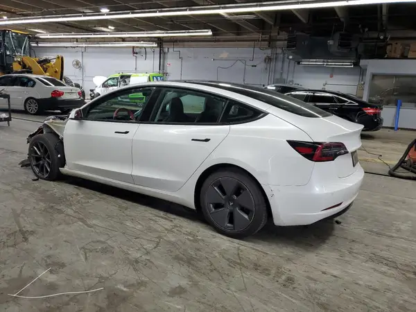 5YJ3E1EA2MF919785 2021 TESLA MODEL 3 - Image 2