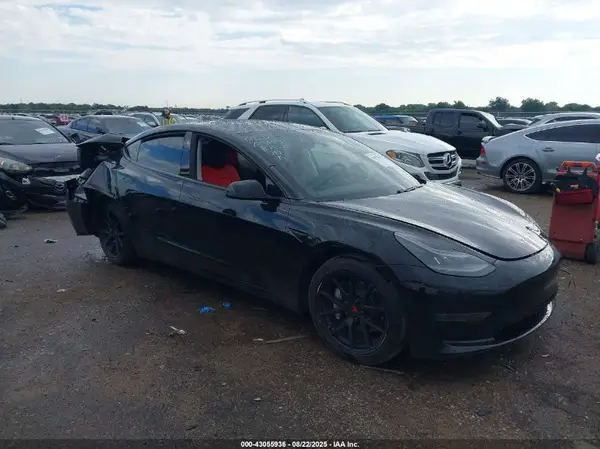 5YJ3E1EA2MF922959 2021 TESLA MODEL 3 - Image 1