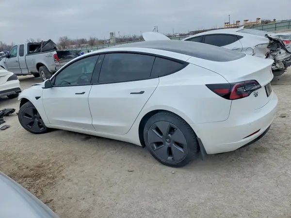 5YJ3E1EA2MF923173 2021 TESLA MODEL 3 - Image 2