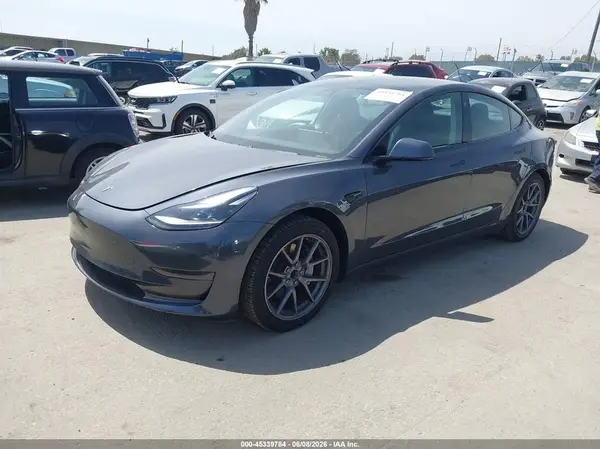 5YJ3E1EA2MF939325 2021 TESLA MODEL 3 - Image 2