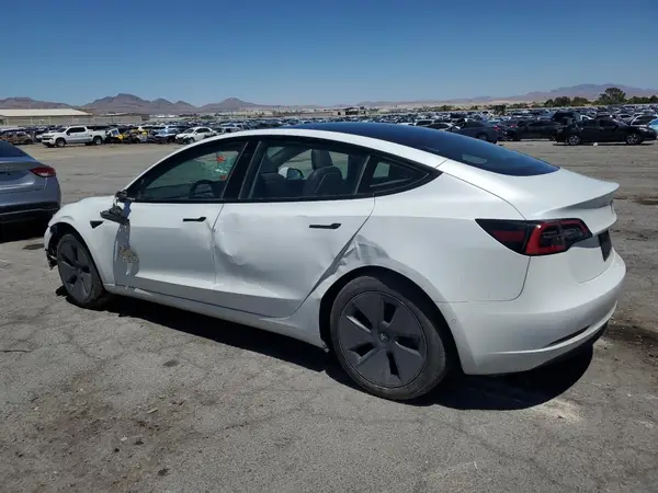 5YJ3E1EA2MF939616 2021 TESLA MODEL 3 - Image 2
