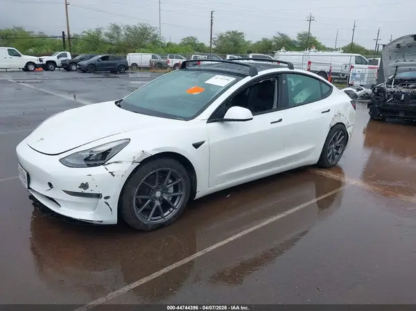 5YJ3E1EA2MF976813 2021 TESLA MODEL 3 - Image 2