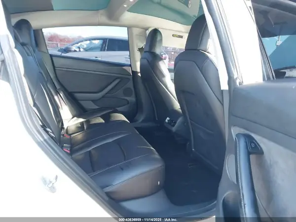 5YJ3E1EA2MF987066 2021 TESLA MODEL 3 - Image 8