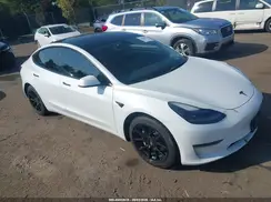 5YJ3E1EA2NF119702 2022 TESLA MODEL 3