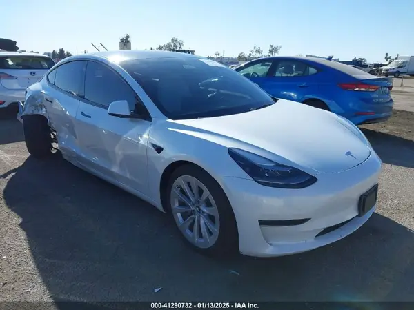 5YJ3E1EA2NF130747 2022 TESLA MODEL 3 - Image 1