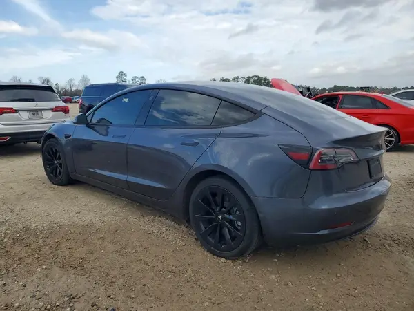 5YJ3E1EA2NF131154 2022 TESLA MODEL 3 - Image 2