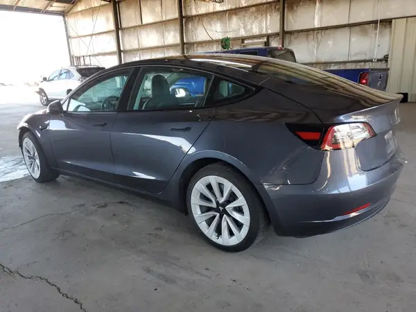 5YJ3E1EA2NF143479 2022 TESLA MODEL 3 - Image 2