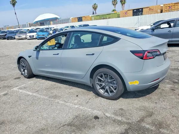 5YJ3E1EA2NF157253 2022 TESLA MODEL 3 - Image 2