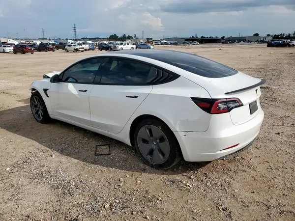 5YJ3E1EA2NF157754 2022 TESLA MODEL 3 - Image 2