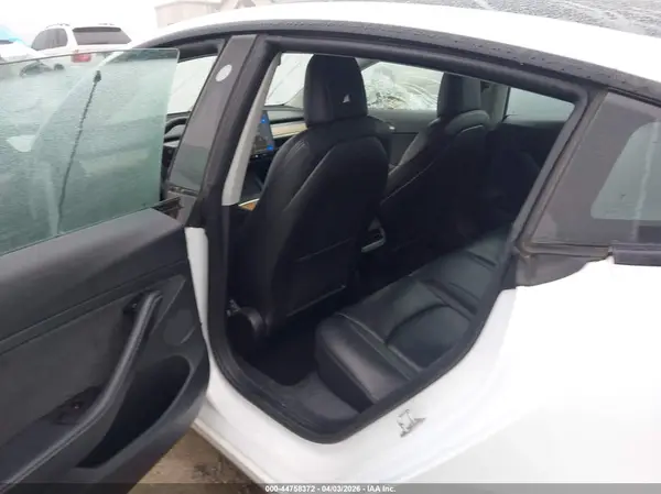 5YJ3E1EA2NF165790 2022 TESLA MODEL 3 - Image 8