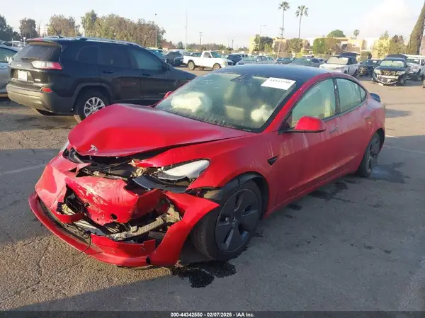 5YJ3E1EA2NF167958 2022 TESLA MODEL 3 - Image 2