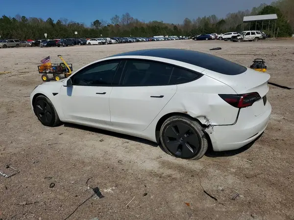 5YJ3E1EA2NF178040 2022 TESLA MODEL 3 - Image 2