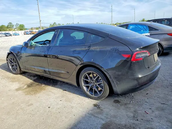 5YJ3E1EA2NF185280 2022 TESLA MODEL 3 - Image 2