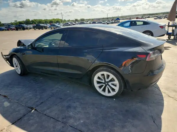 5YJ3E1EA2NF187594 2022 TESLA MODEL 3 - Image 2