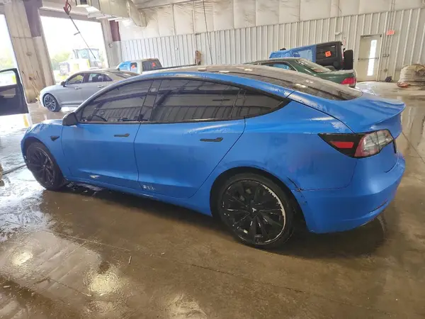 5YJ3E1EA2NF189250 2022 TESLA MODEL 3 - Image 2
