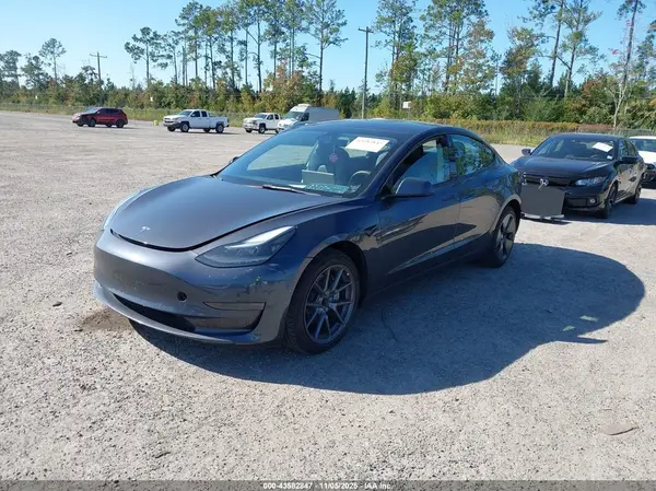 5YJ3E1EA2NF189362 2022 TESLA MODEL 3 - Image 2