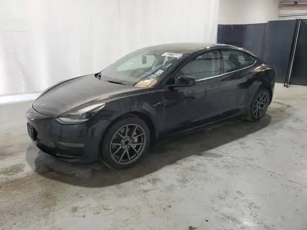 5YJ3E1EA2NF190088 2022 TESLA MODEL 3 - Image 1