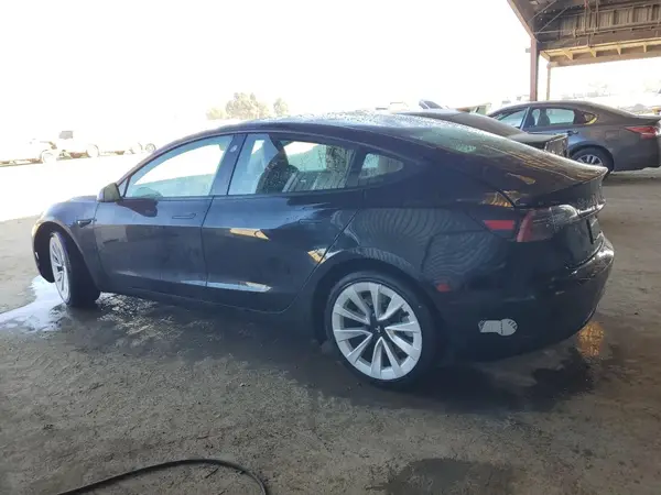 5YJ3E1EA2NF190124 2022 TESLA MODEL 3 - Image 2