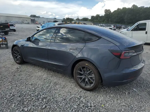 5YJ3E1EA2NF191225 2022 TESLA MODEL 3 - Image 2