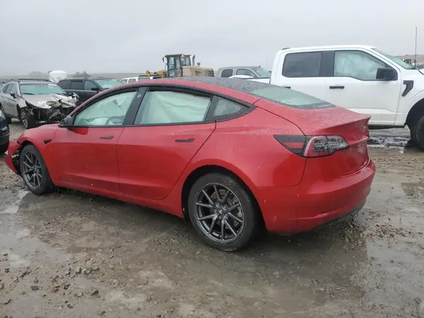 5YJ3E1EA2NF192004 2022 TESLA MODEL 3 - Image 2