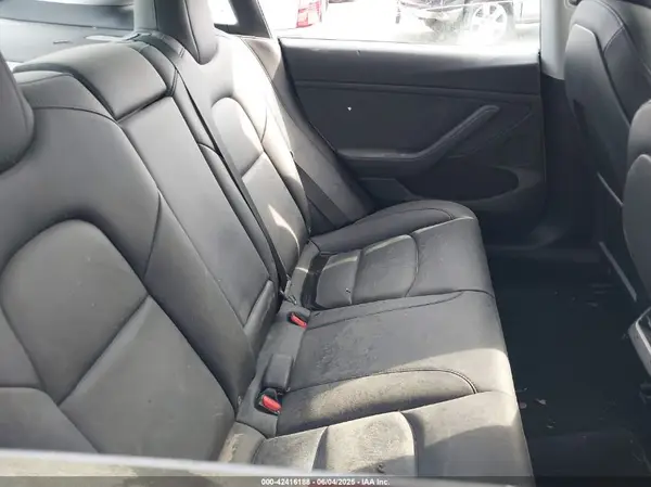 5YJ3E1EA2NF200652 2022 TESLA MODEL 3 - Image 8
