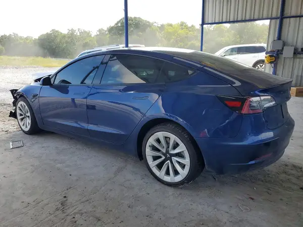 5YJ3E1EA2NF205186 2022 TESLA MODEL 3 - Image 2