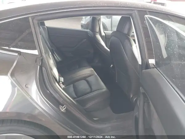 5YJ3E1EA2NF208976 2022 TESLA MODEL 3 - Image 8
