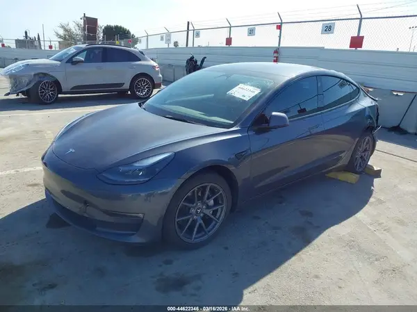 5YJ3E1EA2NF240374 2022 TESLA MODEL 3 - Image 2