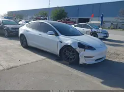 5YJ3E1EA2NF241184 2022 TESLA MODEL 3