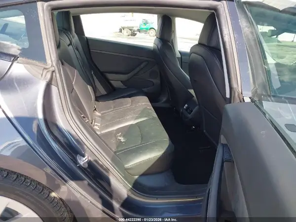 5YJ3E1EA2NF241329 2022 TESLA MODEL 3 - Image 8