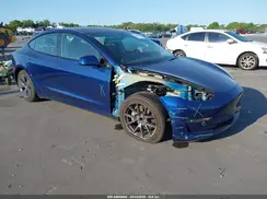 5YJ3E1EA2NF245493 2022 TESLA MODEL 3