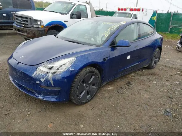 5YJ3E1EA2NF258132 2022 TESLA MODEL 3 - Image 2