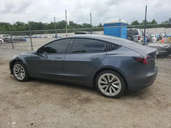 5YJ3E1EA2NF286898 2022 TESLA MODEL 3 - Image 2