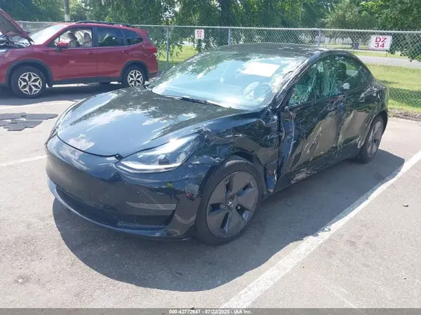 5YJ3E1EA2NF287100 2022 TESLA MODEL 3 - Image 2