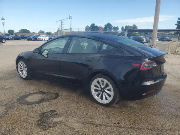 5YJ3E1EA2NF290014 2022 TESLA MODEL 3 - Image 2