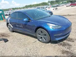 5YJ3E1EA2NF306051 2022 TESLA MODEL 3