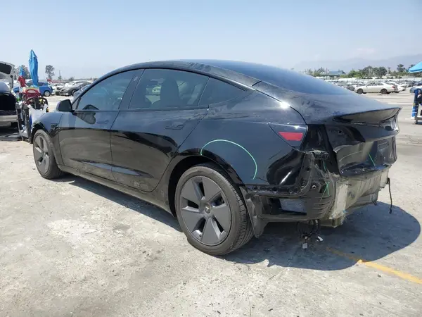 5YJ3E1EA2NF318085 2022 TESLA MODEL 3 - Image 2