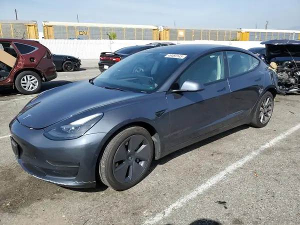 5YJ3E1EA2NF318667 2022 TESLA MODEL 3 - Image 1