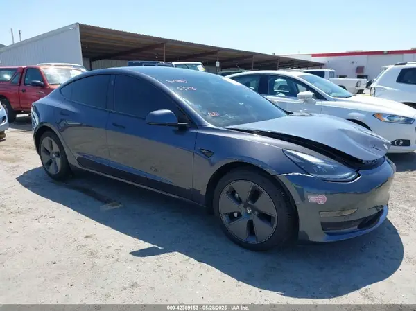 5YJ3E1EA2NF331709 2022 TESLA MODEL 3 - Image 1