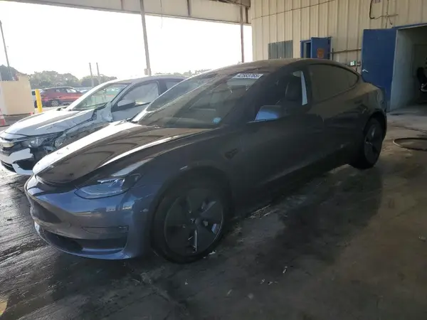 5YJ3E1EA2NF332293 2022 TESLA MODEL 3 - Image 1