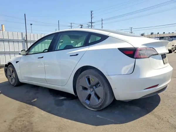 5YJ3E1EA2NF336523 2022 TESLA MODEL 3 - Image 2