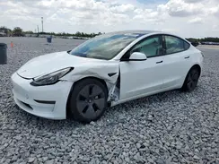 5YJ3E1EA2NF337980 2022 TESLA MODEL 3