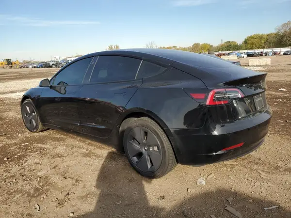 5YJ3E1EA2NF344881 2022 TESLA MODEL 3 - Image 2