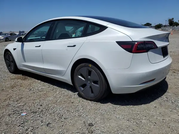 5YJ3E1EA2NF346078 2022 TESLA MODEL 3 - Image 2
