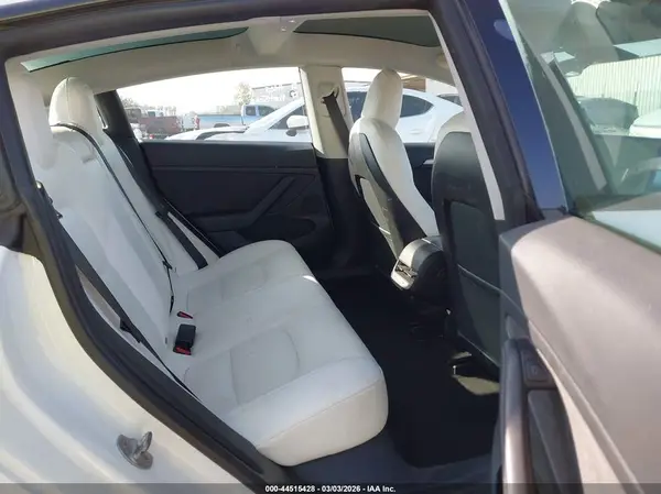 5YJ3E1EA2NF359283 2022 TESLA MODEL 3 - Image 8