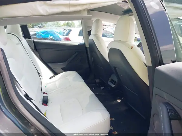 5YJ3E1EA2NF361874 2022 TESLA MODEL 3 - Image 8
