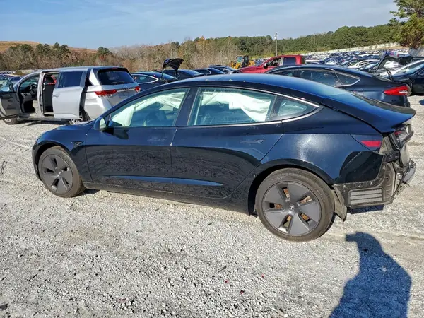 5YJ3E1EA2NF369585 2022 TESLA MODEL 3 - Image 2